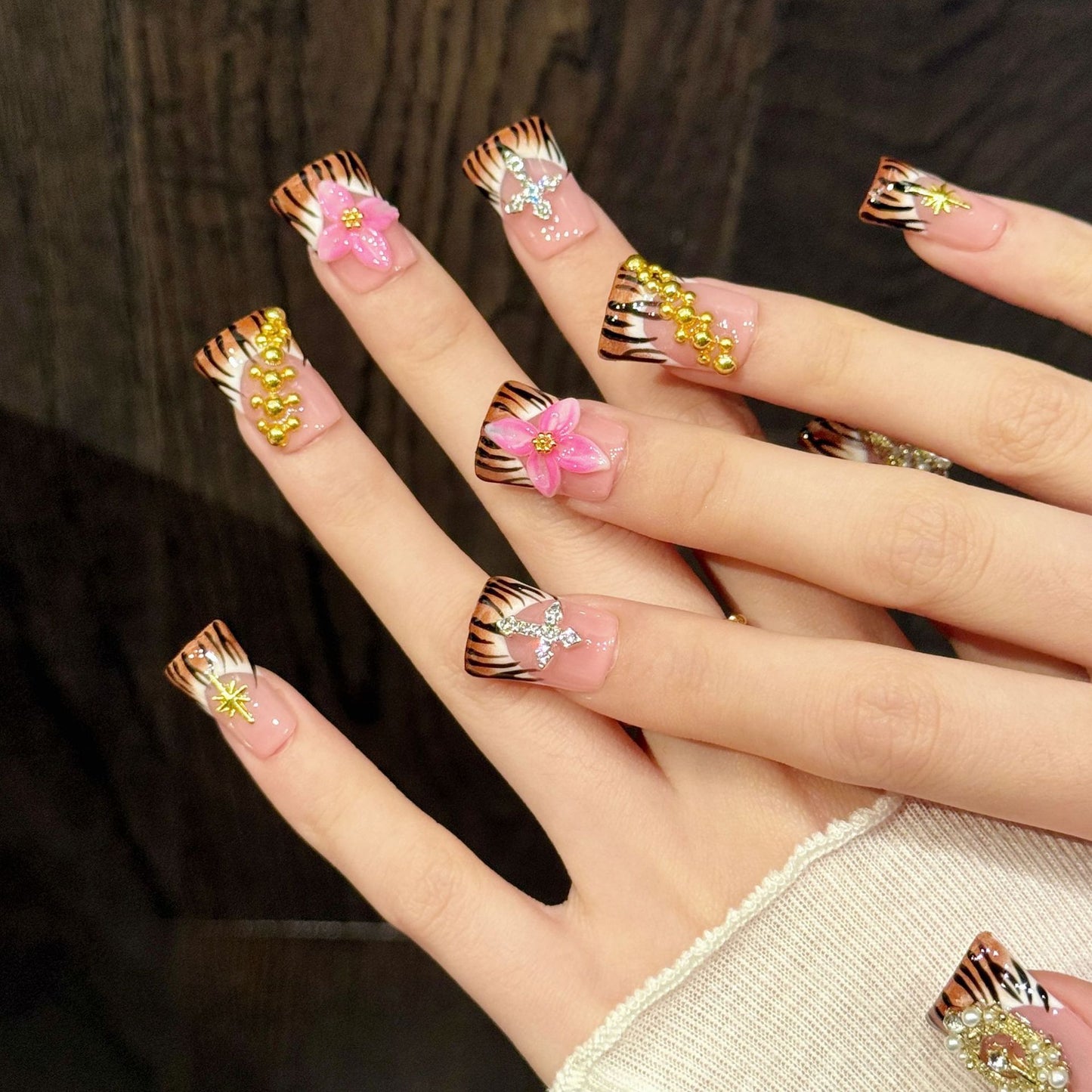 963-Artisan Hand-Painted Duck Nails | Pink & White Kitty Character Press Ons | 100% Handmade Coquette Nails